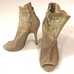 Chinese Laundry 7 Cream Lace Blush Pink Mesh Heel open Toe Ankle Boot Excellent